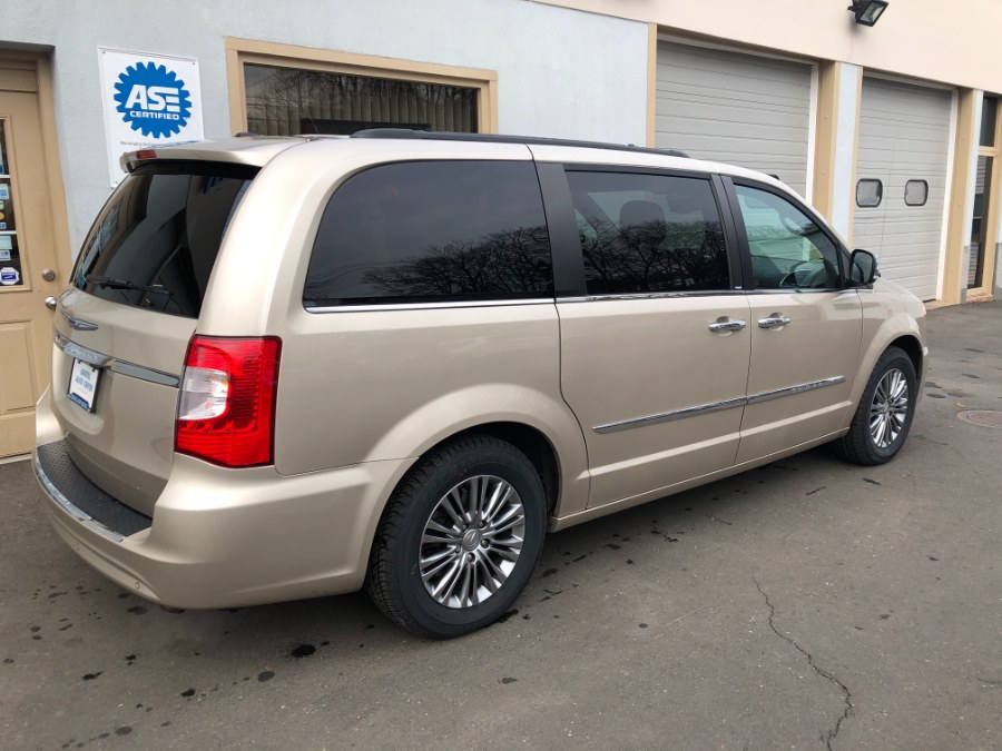 2014 Chrysler Town & Country 4dr Wgn Touring-L, available for sale in Bristol, Connecticut | Bristol Auto Center LLC. Bristol, Connecticut 2014 Chrysler Town & Country 4dr Wgn Touring-L, available for sale in Bristol, Connecticut | Bristol Auto Center LLC. Bristol, Connecticut