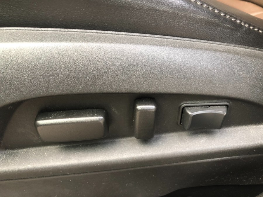 2012 Chevrolet Equinox AWD 4dr LT w/2LT, available for sale in Bristol, Connecticut | Bristol Auto Center LLC. Bristol, Connecticut 2012 Chevrolet Equinox AWD 4dr LT w/2LT, available for sale in Bristol, Connecticut | Bristol Auto Center LLC. Bristol, Connecticut