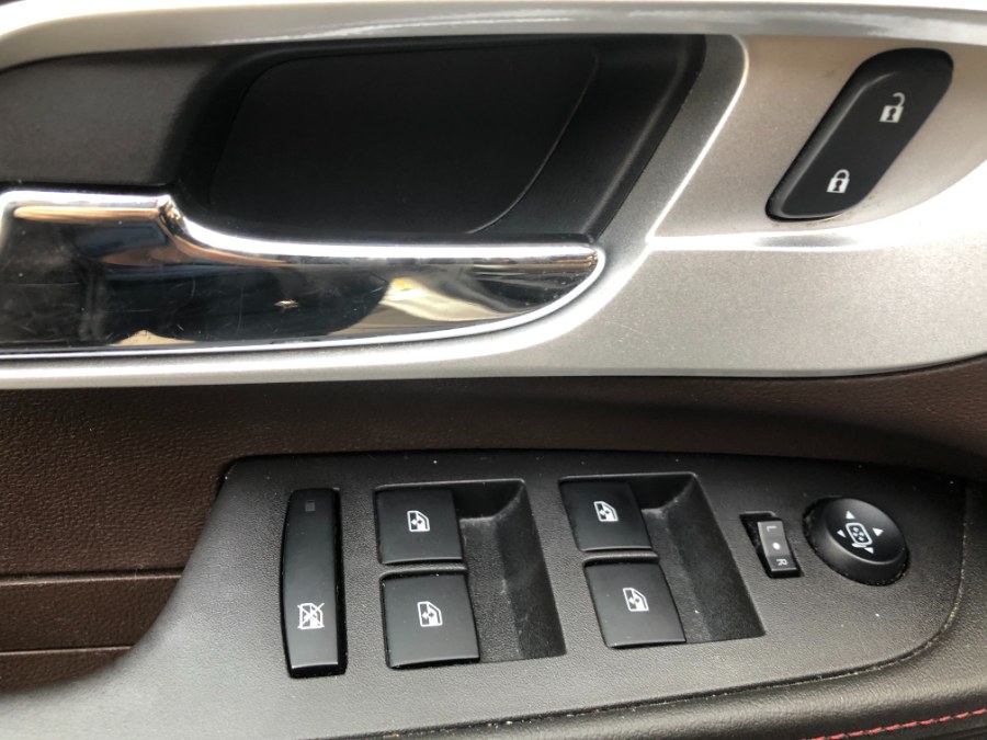 2012 Chevrolet Equinox AWD 4dr LT w/2LT, available for sale in Bristol, Connecticut | Bristol Auto Center LLC. Bristol, Connecticut 2012 Chevrolet Equinox AWD 4dr LT w/2LT, available for sale in Bristol, Connecticut | Bristol Auto Center LLC. Bristol, Connecticut