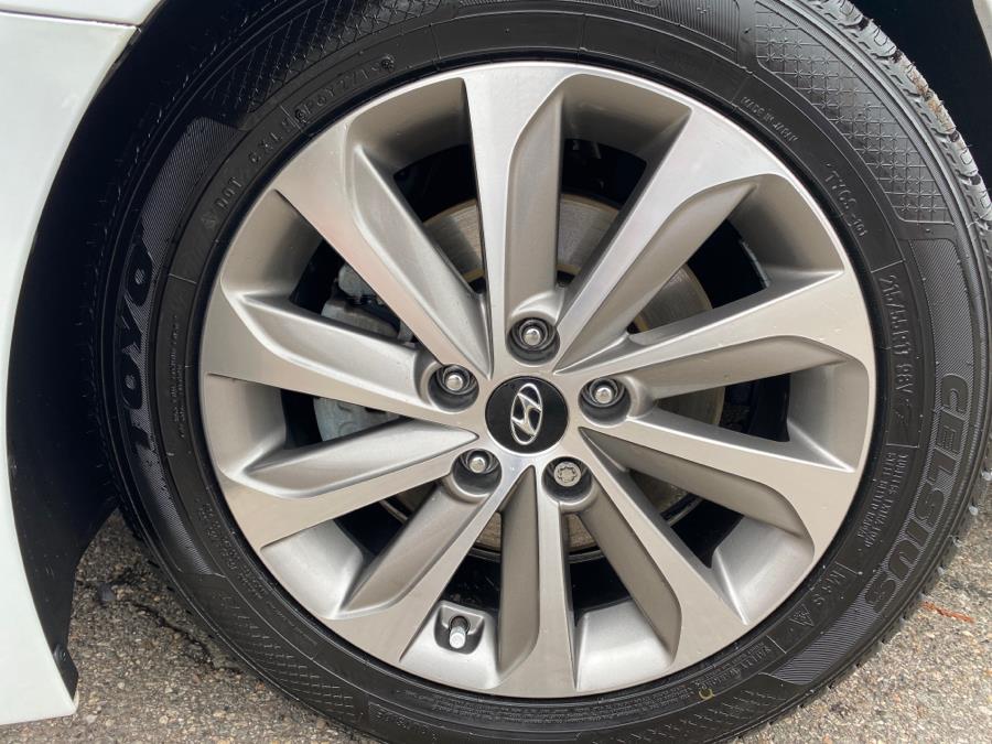 2015 Hyundai Sonata 4dr Sdn 2.4L Limited, available for sale in Springfield, Massachusetts | Absolute Motors Inc. Springfield, Massachusetts 2015 Hyundai Sonata 4dr Sdn 2.4L Limited, available for sale in Springfield, Massachusetts | Absolute Motors Inc. Springfield, Massachusetts