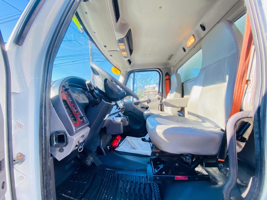 2007 Freightliner M2 106 26 FEET DRY BOX + LIFT GATE + NO CDL, available for sale in South Amboy, New Jersey | NJ Truck Spot. South Amboy, New Jersey 2007 Freightliner M2 106 26 FEET DRY BOX + LIFT GATE + NO CDL, available for sale in South Amboy, New Jersey | NJ Truck Spot. South Amboy, New Jersey