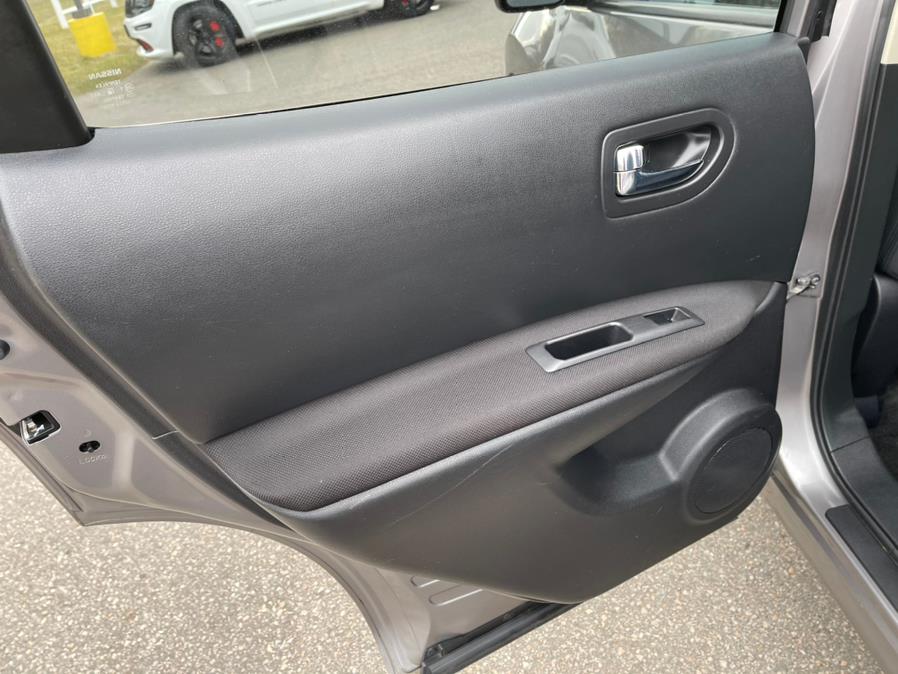 2013 Nissan Rogue AWD 4dr S, available for sale in South Windsor, Connecticut | Mike And Tony Auto Sales, Inc. South Windsor, Connecticut 2013 Nissan Rogue AWD 4dr S, available for sale in South Windsor, Connecticut | Mike And Tony Auto Sales, Inc. South Windsor, Connecticut