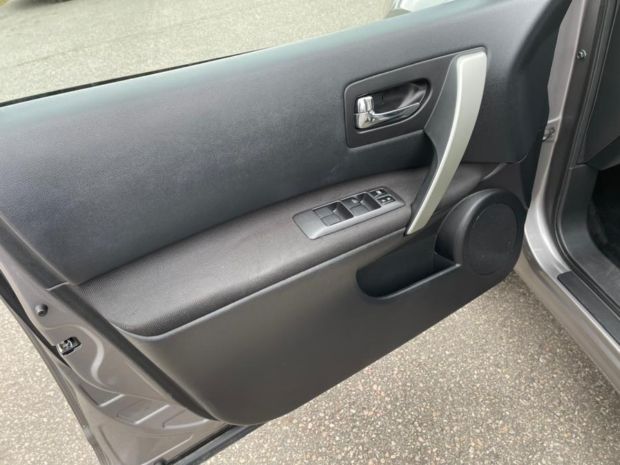 2013 Nissan Rogue AWD 4dr S, available for sale in South Windsor, Connecticut | Mike And Tony Auto Sales, Inc. South Windsor, Connecticut 2013 Nissan Rogue AWD 4dr S, available for sale in South Windsor, Connecticut | Mike And Tony Auto Sales, Inc. South Windsor, Connecticut