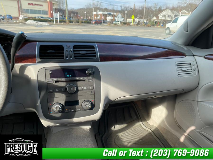 Used Buick Lucerne 4dr Sdn V6 CX 2007 | J&J Auto Sales & Repairs llc DBA Prestige Motorcar. Oakville, Connecticut Used Buick Lucerne 4dr Sdn V6 CX 2007 | J&J Auto Sales & Repairs llc DBA Prestige Motorcar. Oakville, Connecticut