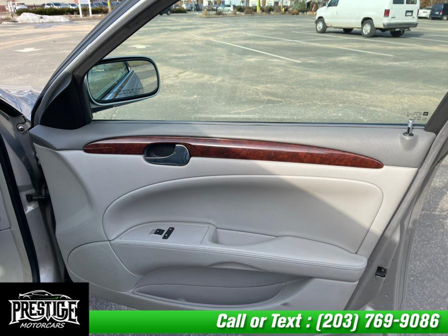 Used Buick Lucerne 4dr Sdn V6 CX 2007 | J&J Auto Sales & Repairs llc DBA Prestige Motorcar. Oakville, Connecticut Used Buick Lucerne 4dr Sdn V6 CX 2007 | J&J Auto Sales & Repairs llc DBA Prestige Motorcar. Oakville, Connecticut