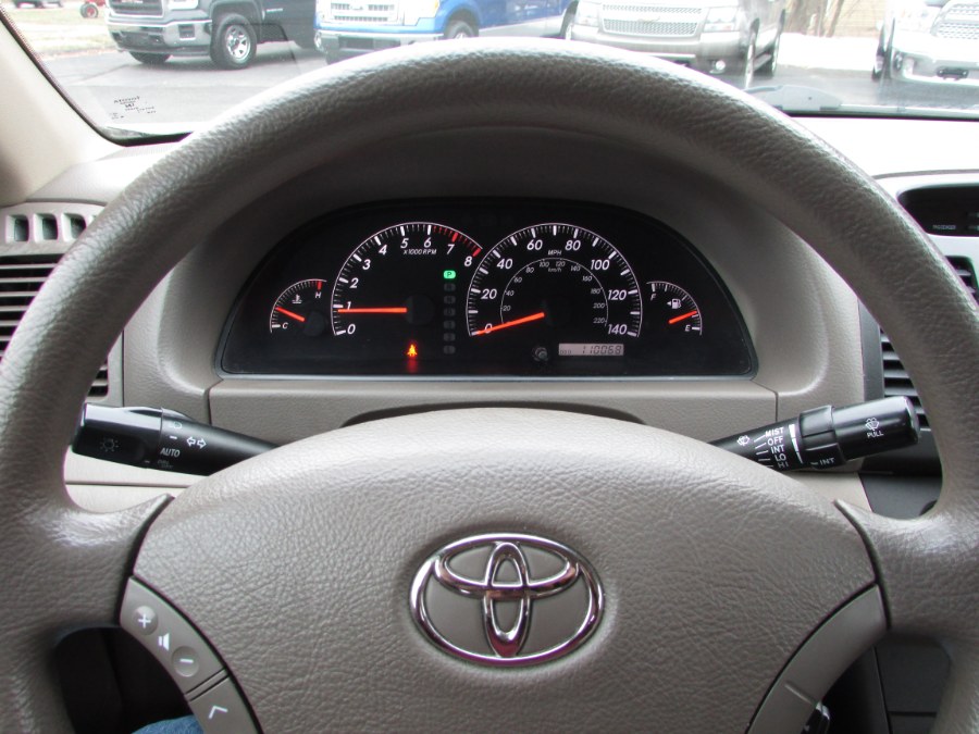 2005 Toyota Camry 4dr Sdn LE Auto (Natl), available for sale in East Windsor, Connecticut | United Auto Sales of E Windsor, Inc. East Windsor, Connecticut 2005 Toyota Camry 4dr Sdn LE Auto (Natl), available for sale in East Windsor, Connecticut | United Auto Sales of E Windsor, Inc. East Windsor, Connecticut