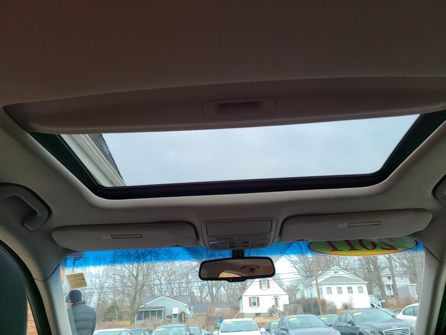 2011 Acura TSX 4dr Sdn Auto Tech Pkg, available for sale in Waterbury, Connecticut | National Auto Brokers, Inc.. Waterbury, Connecticut 2011 Acura TSX 4dr Sdn Auto Tech Pkg, available for sale in Waterbury, Connecticut | National Auto Brokers, Inc.. Waterbury, Connecticut