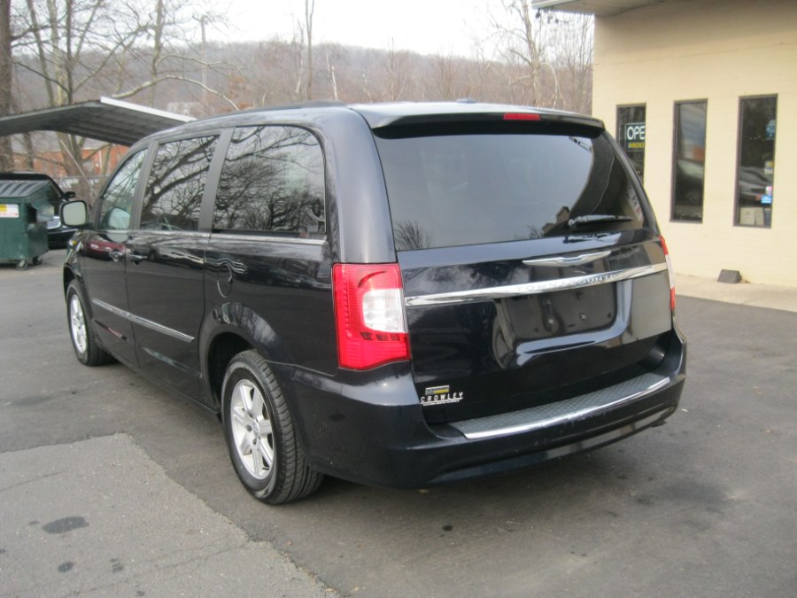 Used Chrysler Town & Country 4dr Wgn Touring 2011 | Automotive Plus. Bristol, Connecticut Used Chrysler Town & Country 4dr Wgn Touring 2011 | Automotive Plus. Bristol, Connecticut
