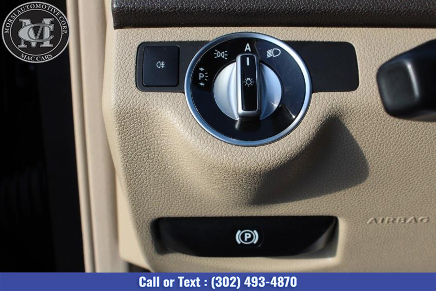 Used Mercedes-Benz C-Class 4dr Sdn C300 Luxury 4MATIC 2011 | Morsi Automotive Corp. New Castle, Delaware Used Mercedes-Benz C-Class 4dr Sdn C300 Luxury 4MATIC 2011 | Morsi Automotive Corp. New Castle, Delaware