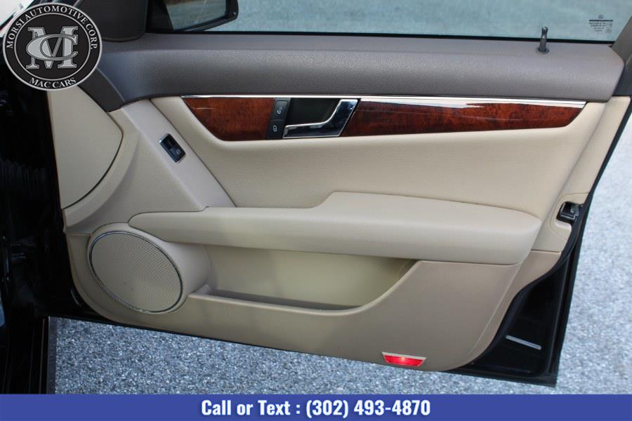 Used Mercedes-Benz C-Class 4dr Sdn C300 Luxury 4MATIC 2011 | Morsi Automotive Corp. New Castle, Delaware Used Mercedes-Benz C-Class 4dr Sdn C300 Luxury 4MATIC 2011 | Morsi Automotive Corp. New Castle, Delaware