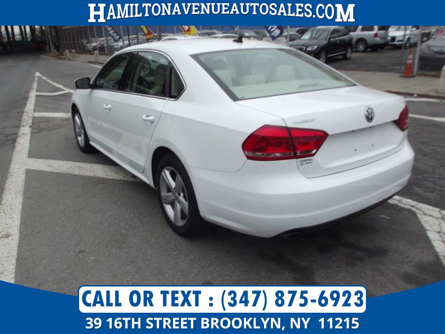 Used Volkswagen Passat 4dr Sdn 2.5L Auto SE w/Sunroof PZEV 2013 | Hamilton Avenue Auto Sales DBA Nyautoauction.com. Brooklyn, New York Used Volkswagen Passat 4dr Sdn 2.5L Auto SE w/Sunroof PZEV 2013 | Hamilton Avenue Auto Sales DBA Nyautoauction.com. Brooklyn, New York