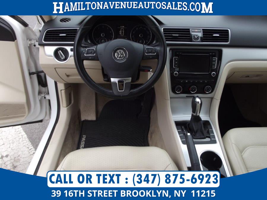 Used Volkswagen Passat 4dr Sdn 2.5L Auto SE w/Sunroof PZEV 2013 | Hamilton Avenue Auto Sales DBA Nyautoauction.com. Brooklyn, New York Used Volkswagen Passat 4dr Sdn 2.5L Auto SE w/Sunroof PZEV 2013 | Hamilton Avenue Auto Sales DBA Nyautoauction.com. Brooklyn, New York