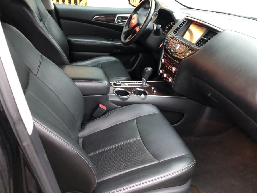2014 Nissan Pathfinder 4WD 4dr Platinum, available for sale in Bristol, Connecticut | Bristol Auto Center LLC. Bristol, Connecticut 2014 Nissan Pathfinder 4WD 4dr Platinum, available for sale in Bristol, Connecticut | Bristol Auto Center LLC. Bristol, Connecticut