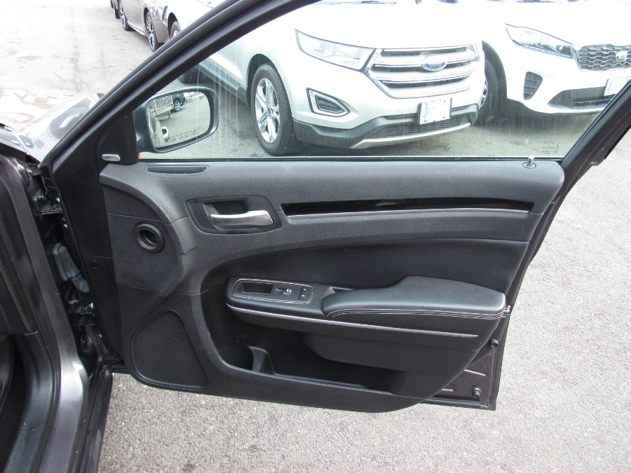 Used Chrysler 300 300S RWD 2019 | NJ Used Cars Center. Irvington, New Jersey Used Chrysler 300 300S RWD 2019 | NJ Used Cars Center. Irvington, New Jersey
