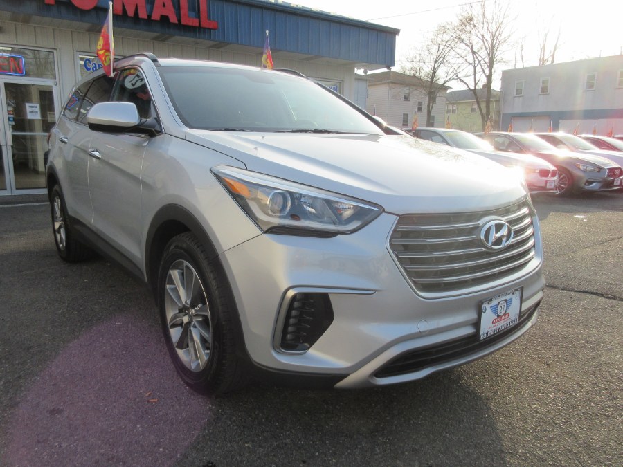 Used Hyundai Santa Fe SE 3.3L Auto AWD 2017 | Route 27 Auto Mall. Linden, New Jersey Used Hyundai Santa Fe SE 3.3L Auto AWD 2017 | Route 27 Auto Mall. Linden, New Jersey