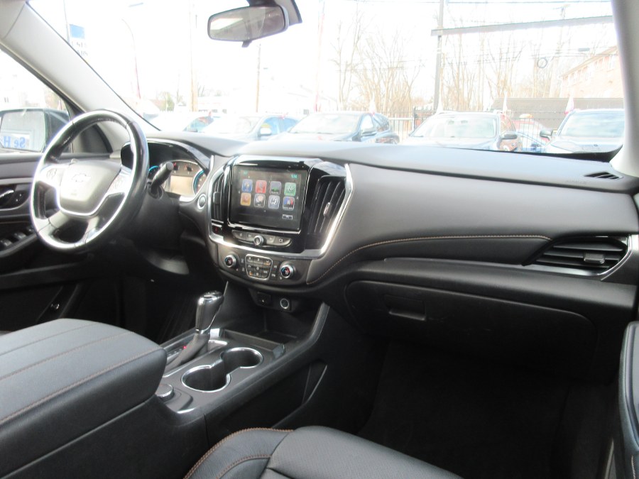 2018 Chevrolet Traverse AWD 4dr LT Cloth w/1LT, available for sale in Linden, New Jersey | Route 27 Auto Mall. Linden, New Jersey 2018 Chevrolet Traverse AWD 4dr LT Cloth w/1LT, available for sale in Linden, New Jersey | Route 27 Auto Mall. Linden, New Jersey