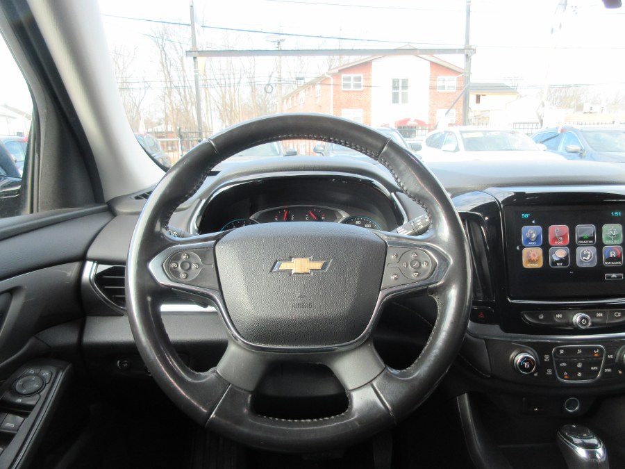 2018 Chevrolet Traverse AWD 4dr LT Cloth w/1LT, available for sale in Linden, New Jersey | Route 27 Auto Mall. Linden, New Jersey 2018 Chevrolet Traverse AWD 4dr LT Cloth w/1LT, available for sale in Linden, New Jersey | Route 27 Auto Mall. Linden, New Jersey