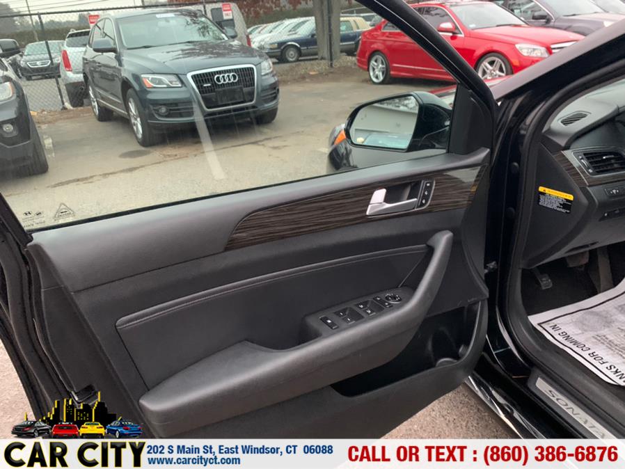 2015 Hyundai Sonata 4dr Sdn 2.4L Limited, available for sale in East Windsor, Connecticut | Car City LLC. East Windsor, Connecticut 2015 Hyundai Sonata 4dr Sdn 2.4L Limited, available for sale in East Windsor, Connecticut | Car City LLC. East Windsor, Connecticut