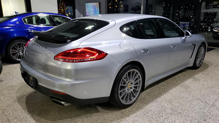 Used Porsche Panamera 4dr HB Edition 2016 | Dream Car Gallery. Woodbury, New York Used Porsche Panamera 4dr HB Edition 2016 | Dream Car Gallery. Woodbury, New York