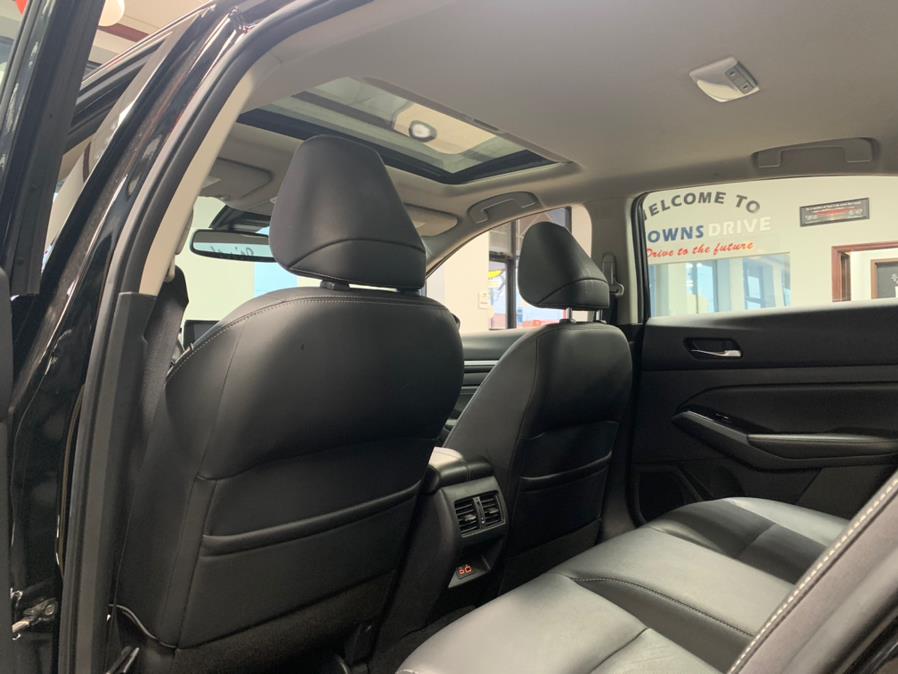 Used Nissan Altima SL 2.5 SL Sedan 2020 | 5 Towns Drive. Inwood, New York Used Nissan Altima SL 2.5 SL Sedan 2020 | 5 Towns Drive. Inwood, New York