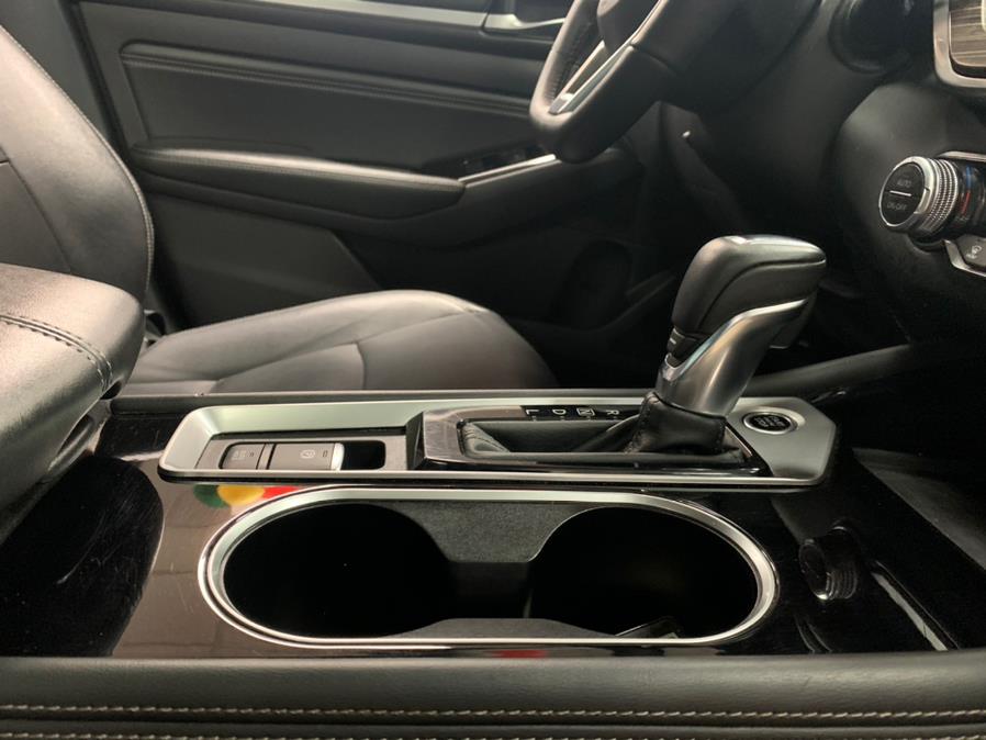 Used Nissan Altima SL 2.5 SL Sedan 2020 | 5 Towns Drive. Inwood, New York Used Nissan Altima SL 2.5 SL Sedan 2020 | 5 Towns Drive. Inwood, New York