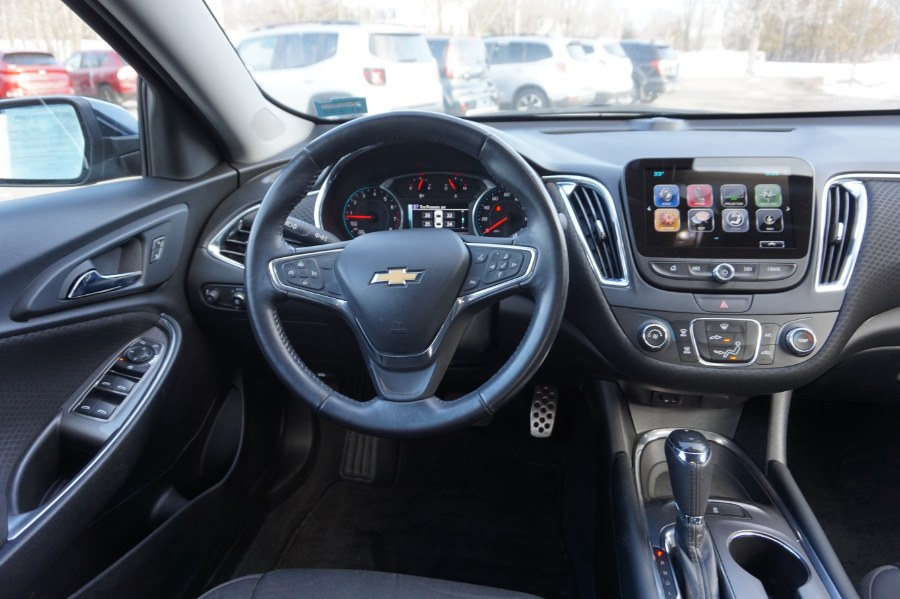 Used Chevrolet Malibu 4dr Sdn LT w/1LT 2017 | Rockland Motor Company. Rockland, Maine Used Chevrolet Malibu 4dr Sdn LT w/1LT 2017 | Rockland Motor Company. Rockland, Maine