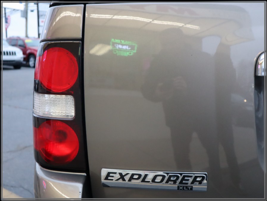 2006 Ford Explorer 4dr 114" WB 4.0L XLT 4WD, available for sale in Huntington Station, New York | My Auto Inc.. Huntington Station, New York 2006 Ford Explorer 4dr 114" WB 4.0L XLT 4WD, available for sale in Huntington Station, New York | My Auto Inc.. Huntington Station, New York