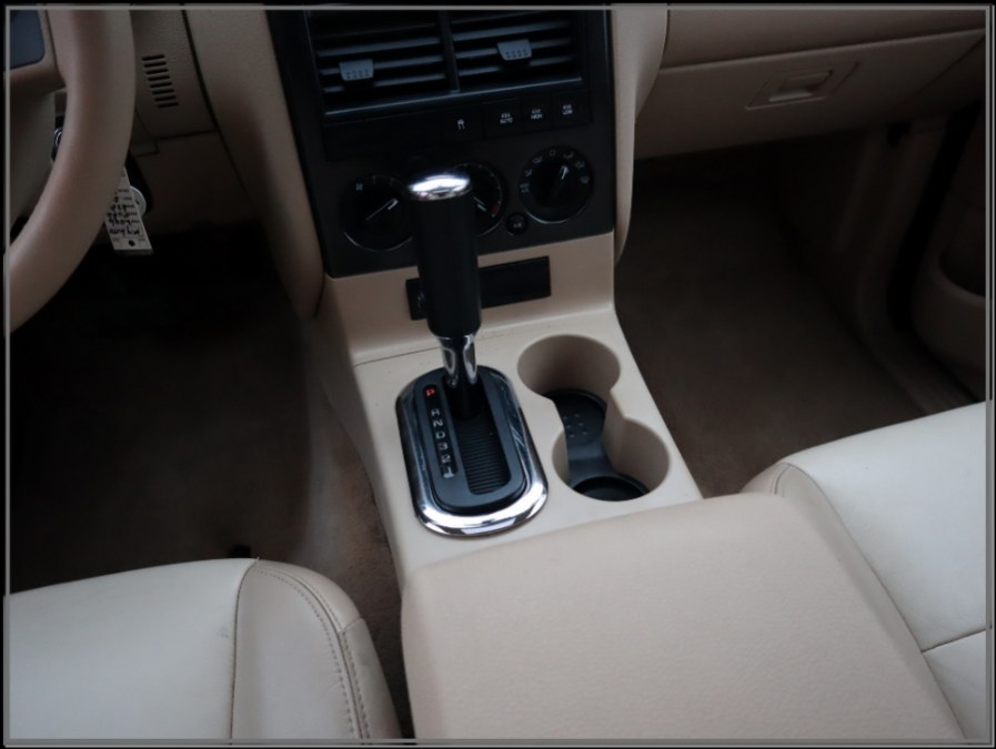 2006 Ford Explorer 4dr 114" WB 4.0L XLT 4WD, available for sale in Huntington Station, New York | My Auto Inc.. Huntington Station, New York 2006 Ford Explorer 4dr 114" WB 4.0L XLT 4WD, available for sale in Huntington Station, New York | My Auto Inc.. Huntington Station, New York