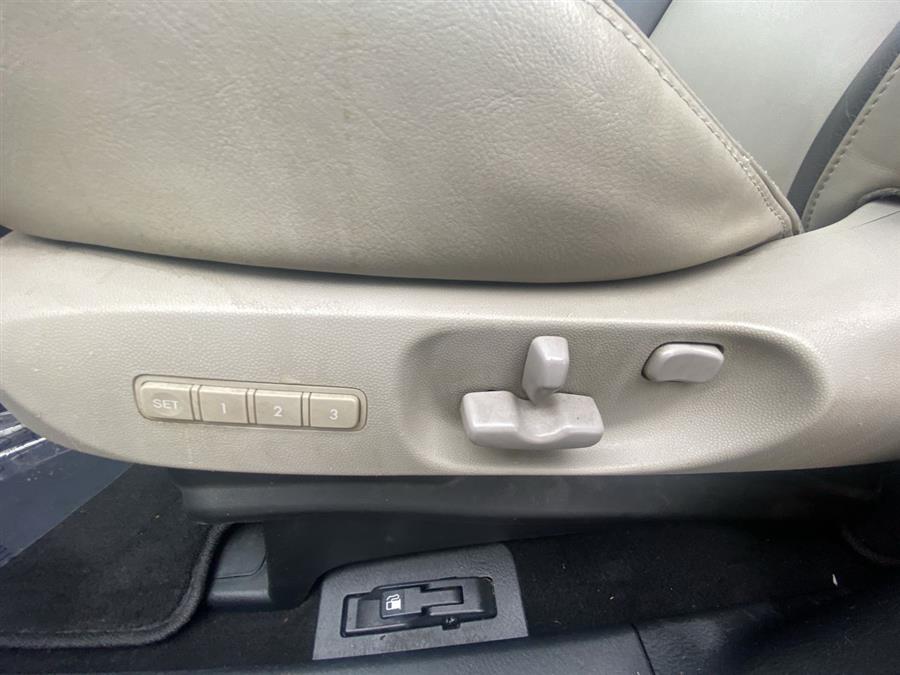 2011 Mazda CX-9 AWD 4dr Grand Touring, available for sale in Stratford, Connecticut | Wiz Leasing Inc. Stratford, Connecticut 2011 Mazda CX-9 AWD 4dr Grand Touring, available for sale in Stratford, Connecticut | Wiz Leasing Inc. Stratford, Connecticut