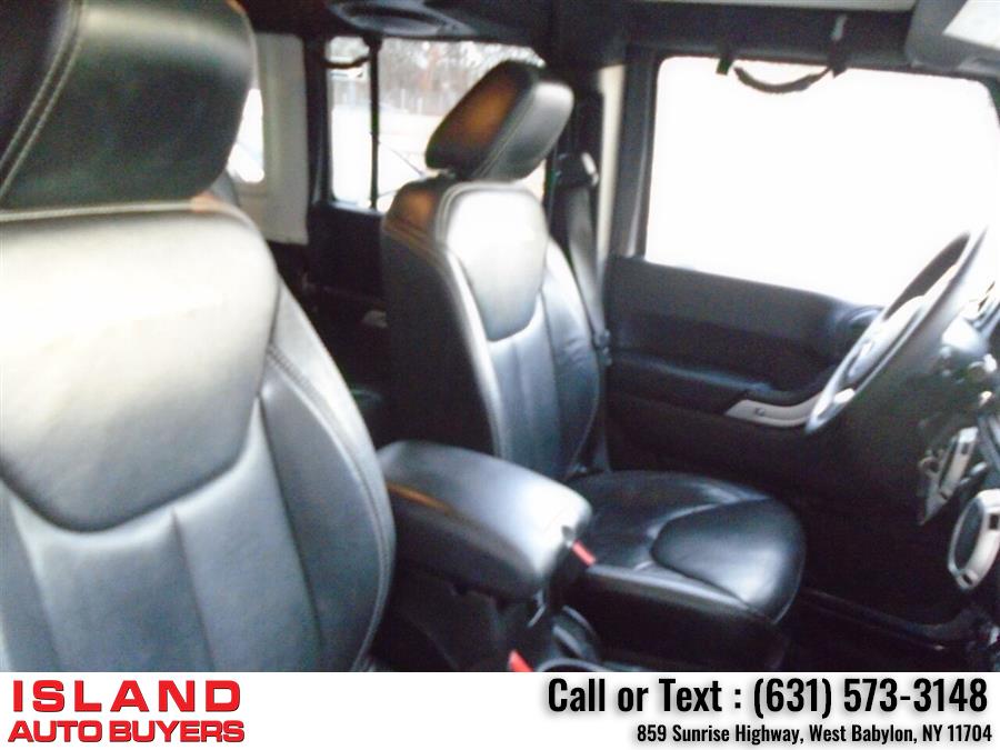 Used Jeep Wrangler Unlimited Sahara 4x4 4dr SUV 2014 | Island Auto Buyers. West Babylon, New York Used Jeep Wrangler Unlimited Sahara 4x4 4dr SUV 2014 | Island Auto Buyers. West Babylon, New York
