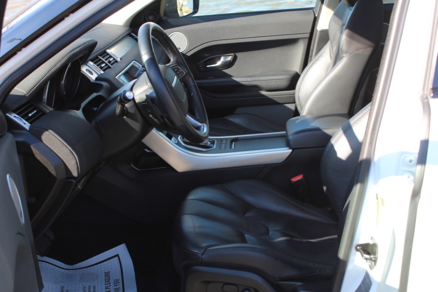 2014 Land Rover / Range Rover Evoque 5dr HB Pure Premium, available for sale in Great Neck, New York | Great Neck Car Buyers & Sellers. Great Neck, New York 2014 Land Rover / Range Rover Evoque 5dr HB Pure Premium, available for sale in Great Neck, New York | Great Neck Car Buyers & Sellers. Great Neck, New York