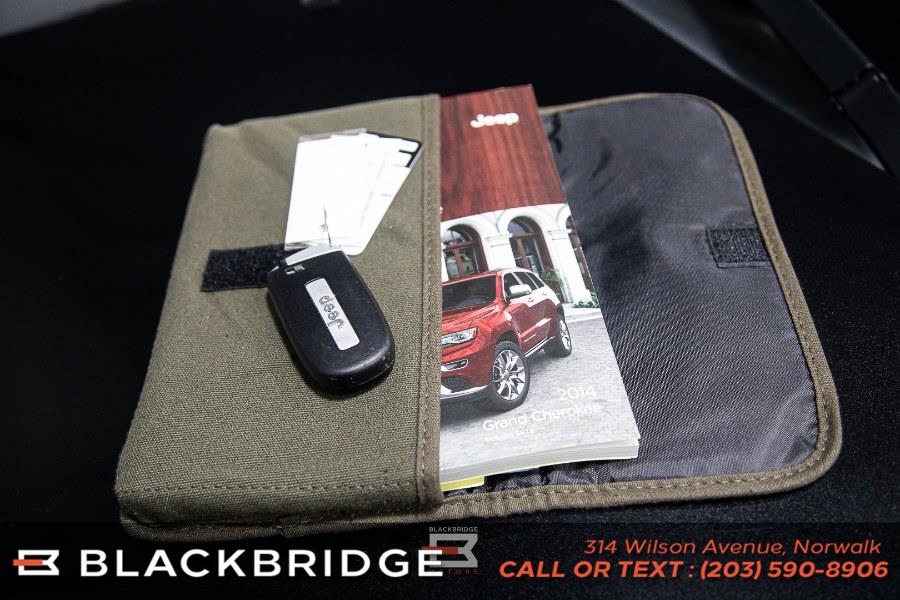 Used Jeep Grand Cherokee 4WD 4dr SRT8 2014 | Black Bridge Motors, LLC. Norwalk, Connecticut Used Jeep Grand Cherokee 4WD 4dr SRT8 2014 | Black Bridge Motors, LLC. Norwalk, Connecticut