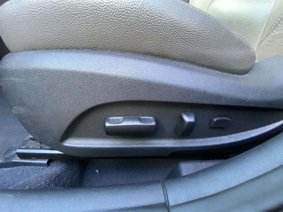 2012 Hyundai Sonata 4dr Sdn 2.4L Auto Limited, available for sale in Stratford, Connecticut | Wiz Leasing Inc. Stratford, Connecticut 2012 Hyundai Sonata 4dr Sdn 2.4L Auto Limited, available for sale in Stratford, Connecticut | Wiz Leasing Inc. Stratford, Connecticut