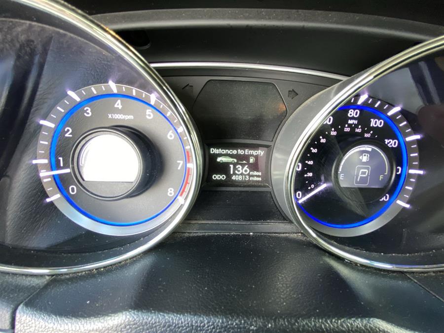 2012 Hyundai Sonata 4dr Sdn 2.4L Auto Limited, available for sale in Stratford, Connecticut | Wiz Leasing Inc. Stratford, Connecticut 2012 Hyundai Sonata 4dr Sdn 2.4L Auto Limited, available for sale in Stratford, Connecticut | Wiz Leasing Inc. Stratford, Connecticut