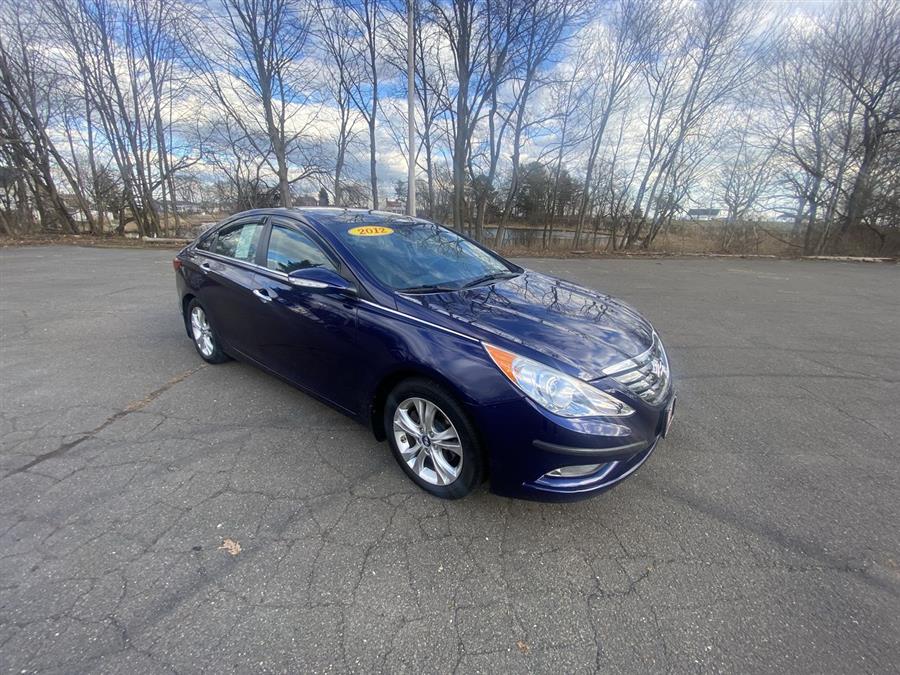 2012 Hyundai Sonata 4dr Sdn 2.4L Auto Limited, available for sale in Stratford, Connecticut | Wiz Leasing Inc. Stratford, Connecticut 2012 Hyundai Sonata 4dr Sdn 2.4L Auto Limited, available for sale in Stratford, Connecticut | Wiz Leasing Inc. Stratford, Connecticut