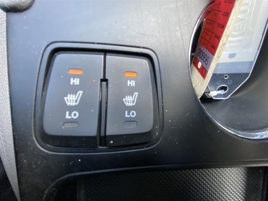 2012 Hyundai Sonata 4dr Sdn 2.4L Auto Limited, available for sale in Stratford, Connecticut | Wiz Leasing Inc. Stratford, Connecticut 2012 Hyundai Sonata 4dr Sdn 2.4L Auto Limited, available for sale in Stratford, Connecticut | Wiz Leasing Inc. Stratford, Connecticut