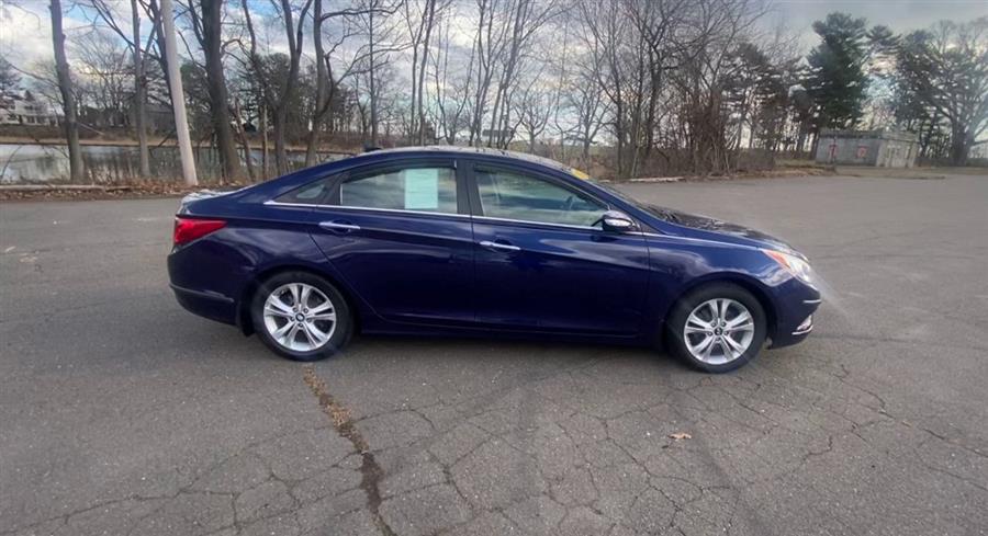 2012 Hyundai Sonata 4dr Sdn 2.4L Auto Limited, available for sale in Stratford, Connecticut | Wiz Leasing Inc. Stratford, Connecticut 2012 Hyundai Sonata 4dr Sdn 2.4L Auto Limited, available for sale in Stratford, Connecticut | Wiz Leasing Inc. Stratford, Connecticut