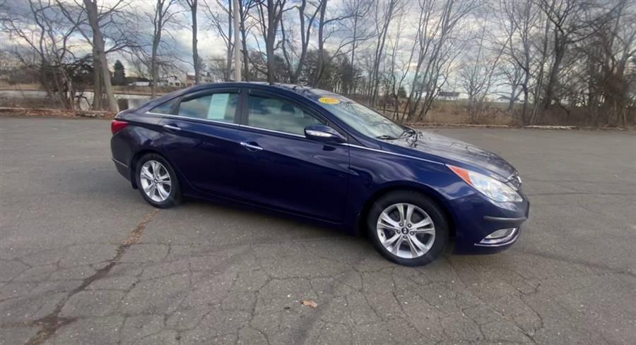 2012 Hyundai Sonata 4dr Sdn 2.4L Auto Limited, available for sale in Stratford, Connecticut | Wiz Leasing Inc. Stratford, Connecticut 2012 Hyundai Sonata 4dr Sdn 2.4L Auto Limited, available for sale in Stratford, Connecticut | Wiz Leasing Inc. Stratford, Connecticut