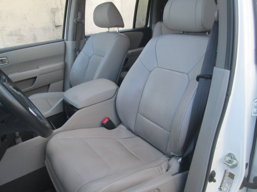 2013 Honda Pilot 4WD 4dr EX-L, available for sale in Levittown, Pennsylvania | Levittown Auto. Levittown, Pennsylvania 2013 Honda Pilot 4WD 4dr EX-L, available for sale in Levittown, Pennsylvania | Levittown Auto. Levittown, Pennsylvania