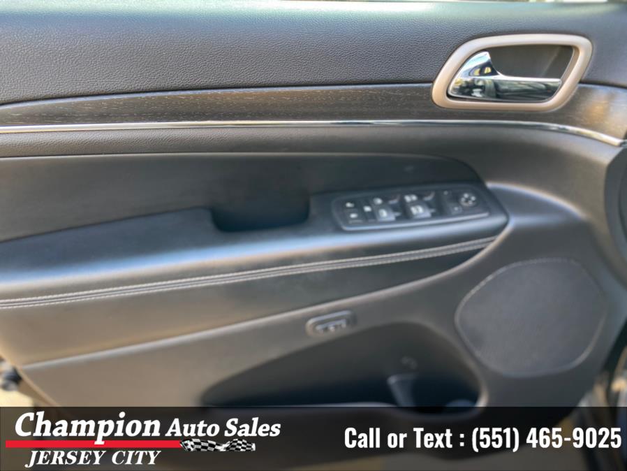 Used Jeep Grand Cherokee Limited 4x4 2017 | Champion Auto Sales of JC. Jersey City, New Jersey Used Jeep Grand Cherokee Limited 4x4 2017 | Champion Auto Sales of JC. Jersey City, New Jersey
