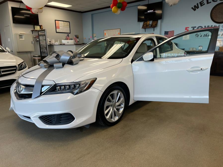 2017 Acura ILX Sedan w/AcuraWatch Plus, available for sale in Inwood, New York | 5 Towns Drive. Inwood, New York 2017 Acura ILX Sedan w/AcuraWatch Plus, available for sale in Inwood, New York | 5 Towns Drive. Inwood, New York