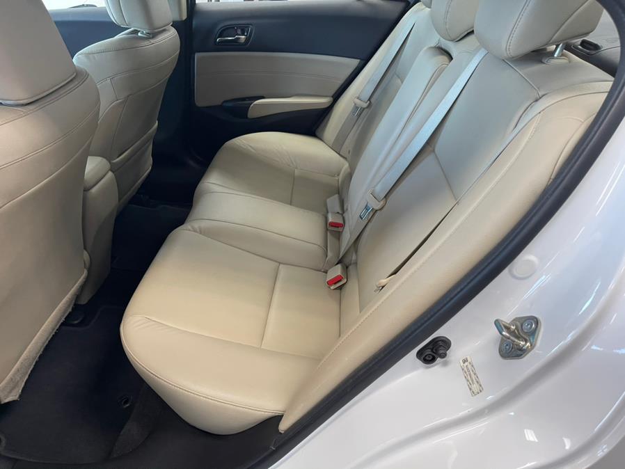 2017 Acura ILX Sedan w/AcuraWatch Plus, available for sale in Inwood, New York | 5 Towns Drive. Inwood, New York 2017 Acura ILX Sedan w/AcuraWatch Plus, available for sale in Inwood, New York | 5 Towns Drive. Inwood, New York