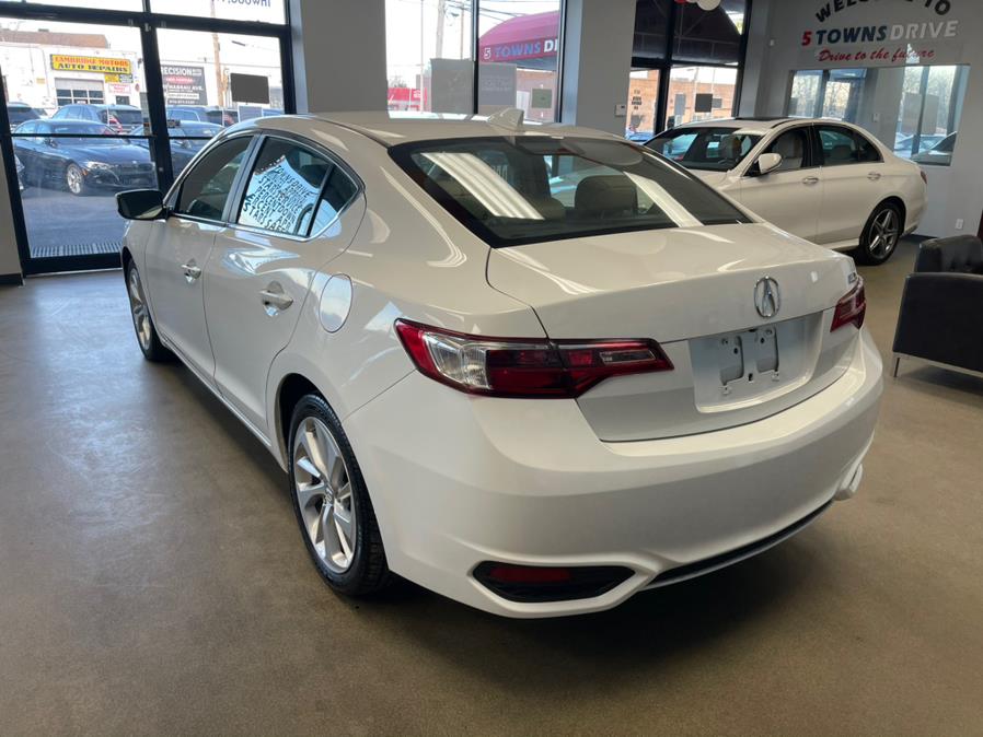 2017 Acura ILX Sedan w/AcuraWatch Plus, available for sale in Inwood, New York | 5 Towns Drive. Inwood, New York 2017 Acura ILX Sedan w/AcuraWatch Plus, available for sale in Inwood, New York | 5 Towns Drive. Inwood, New York