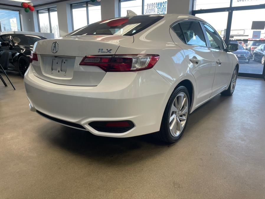 2017 Acura ILX Sedan w/AcuraWatch Plus, available for sale in Inwood, New York | 5 Towns Drive. Inwood, New York 2017 Acura ILX Sedan w/AcuraWatch Plus, available for sale in Inwood, New York | 5 Towns Drive. Inwood, New York