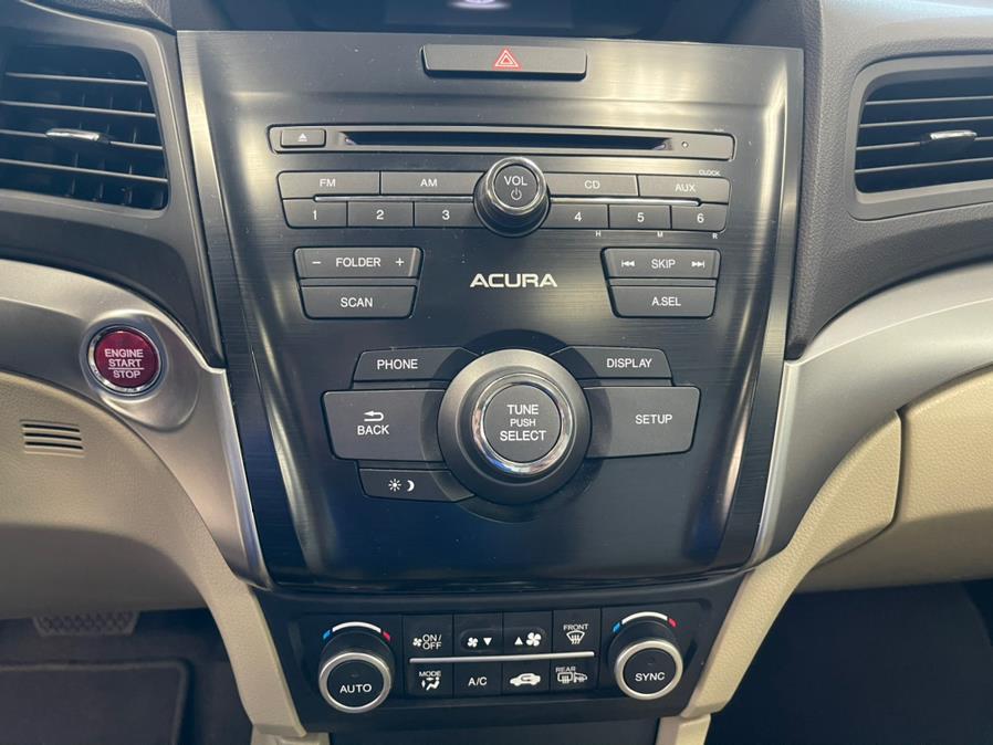 2017 Acura ILX Sedan w/AcuraWatch Plus, available for sale in Inwood, New York | 5 Towns Drive. Inwood, New York 2017 Acura ILX Sedan w/AcuraWatch Plus, available for sale in Inwood, New York | 5 Towns Drive. Inwood, New York