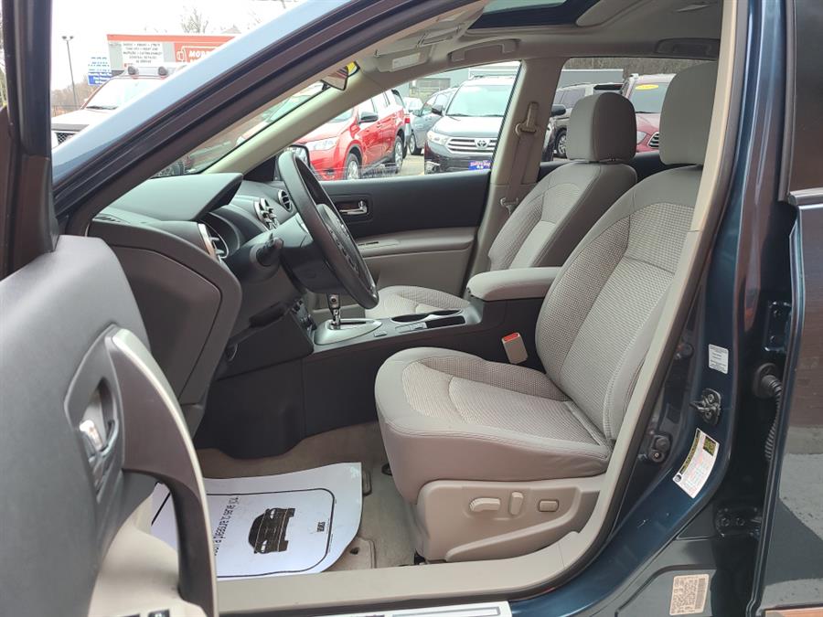 2013 Nissan Rogue AWD 4dr SV, available for sale in Waterbury, Connecticut | National Auto Brokers, Inc.. Waterbury, Connecticut 2013 Nissan Rogue AWD 4dr SV, available for sale in Waterbury, Connecticut | National Auto Brokers, Inc.. Waterbury, Connecticut