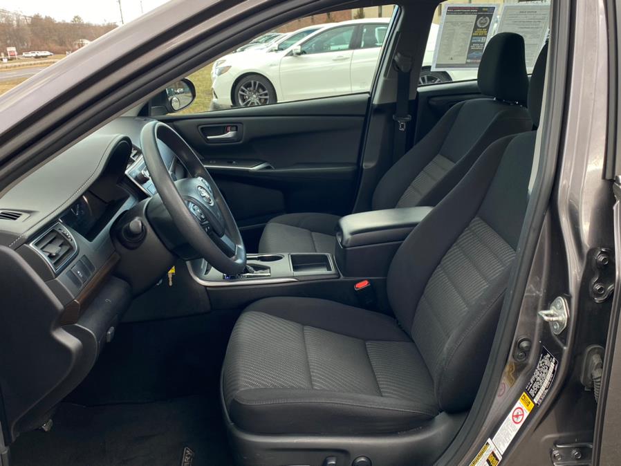 Used Toyota Camry 4dr Sdn I4 Auto LE (Natl) 2016 | Tru Auto Mall. Berlin, Connecticut Used Toyota Camry 4dr Sdn I4 Auto LE (Natl) 2016 | Tru Auto Mall. Berlin, Connecticut