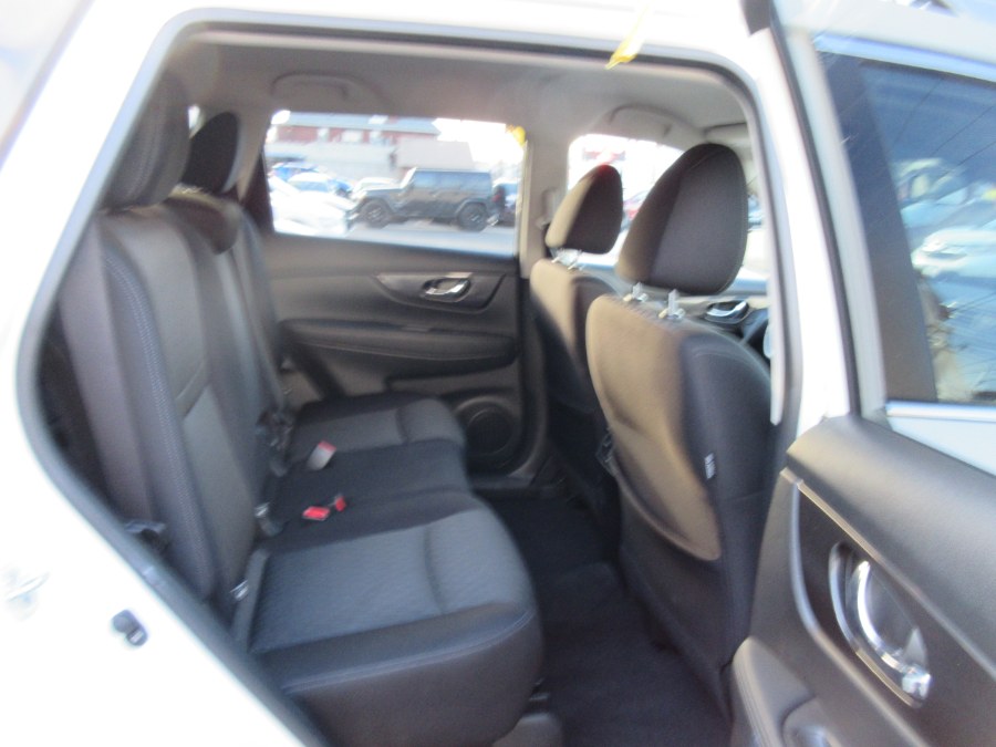 2020 Nissan Rogue FWD SV, available for sale in Linden, New Jersey | Route 27 Auto Mall. Linden, New Jersey 2020 Nissan Rogue FWD SV, available for sale in Linden, New Jersey | Route 27 Auto Mall. Linden, New Jersey