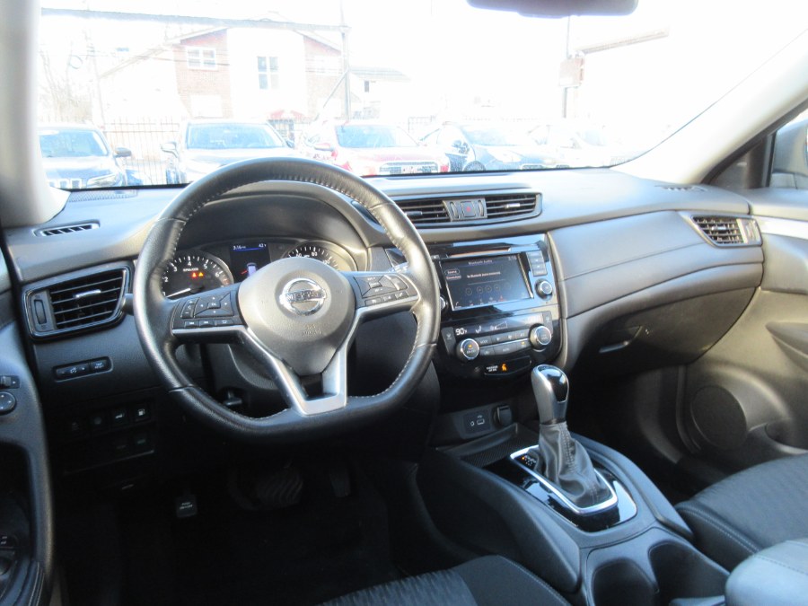2020 Nissan Rogue FWD SV, available for sale in Linden, New Jersey | Route 27 Auto Mall. Linden, New Jersey 2020 Nissan Rogue FWD SV, available for sale in Linden, New Jersey | Route 27 Auto Mall. Linden, New Jersey