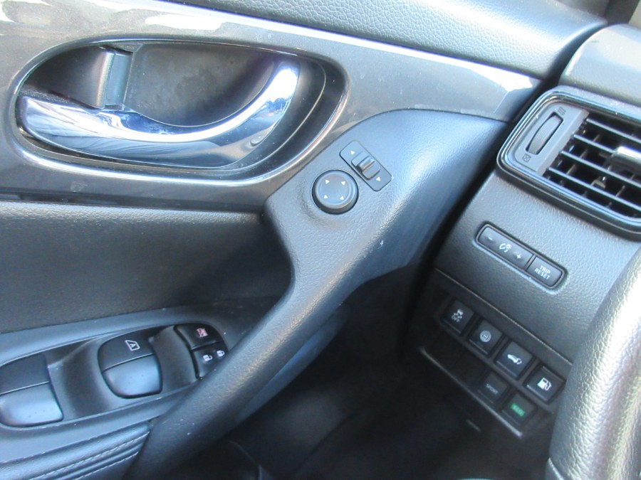 2020 Nissan Rogue FWD SV, available for sale in Linden, New Jersey | Route 27 Auto Mall. Linden, New Jersey 2020 Nissan Rogue FWD SV, available for sale in Linden, New Jersey | Route 27 Auto Mall. Linden, New Jersey